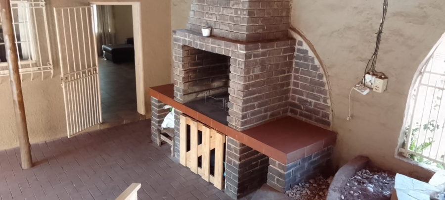4 Bedroom Property for Sale in Protea Park North West
